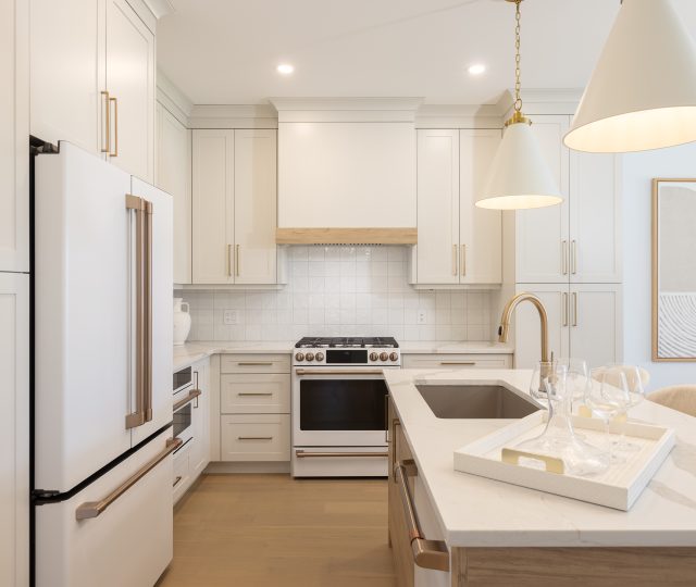 70F Kitchen-Fireside