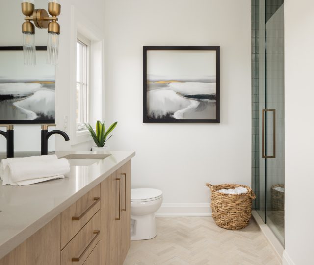 70F - Primary Ensuite