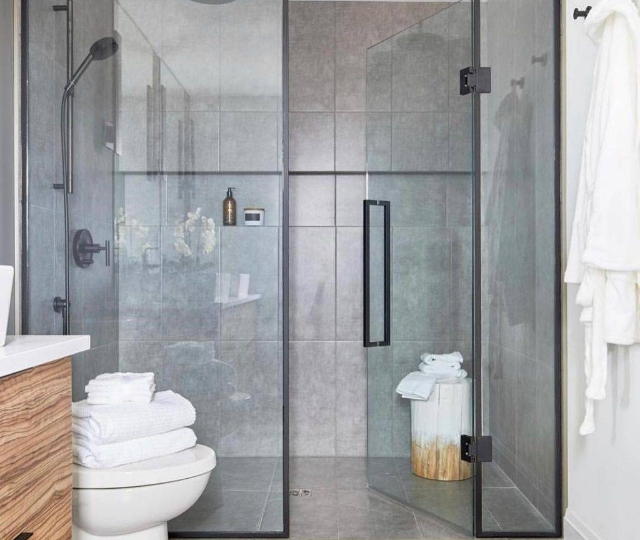Luxe Glass & Tile Walk-in Shower in Ensuite